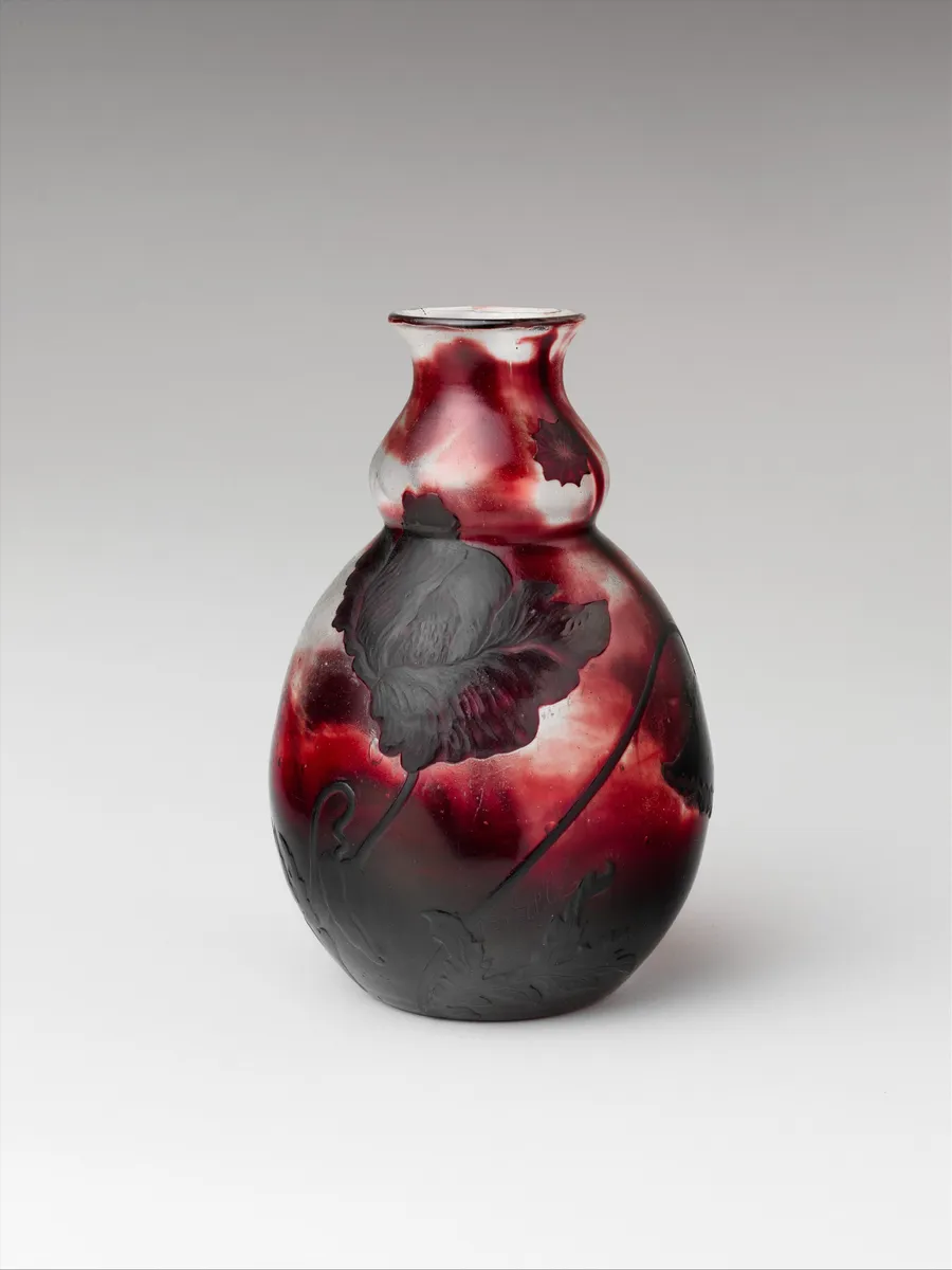 Vase Art nouveau en verre multicouche gravé à l'acide, 1896 : pâte de verre recherchée pour estimation et rachat